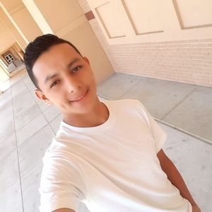 Meet your Posher, Denis